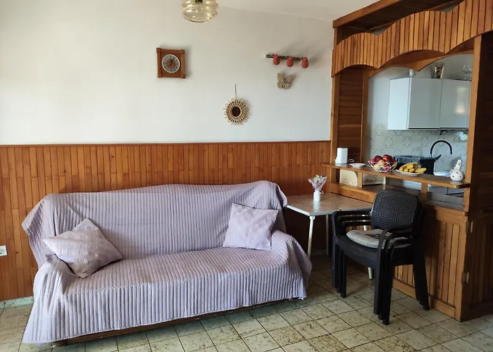 Okruglica House 度假居 特罗吉尔