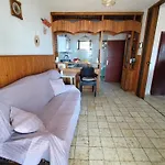Okruglica House